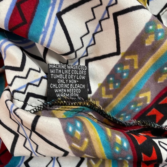 FASHION WEB Halter Neck Blouse - Picture 10 of 11